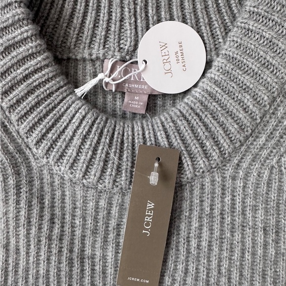 NWT J. Crew 100% Cashmere Oversized Ribbed Crewneck Sweater in Gray Size M - Picture 4 of 4